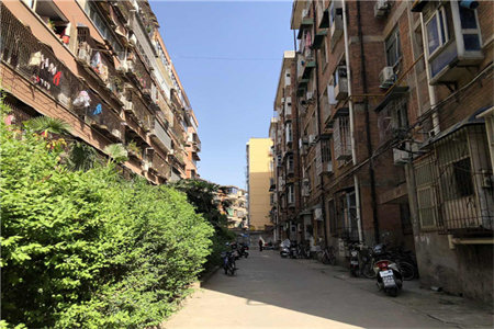 丽水嘉苑3室2厅1卫78万118.26m2简单装修出售